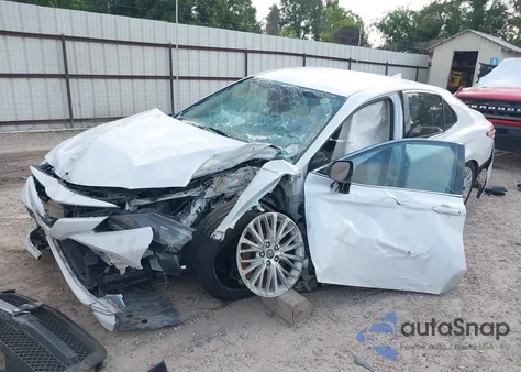 2020 Toyota Camry Xle Hybrid from USA, damaged, VIN 4T1F31AK2LU523486